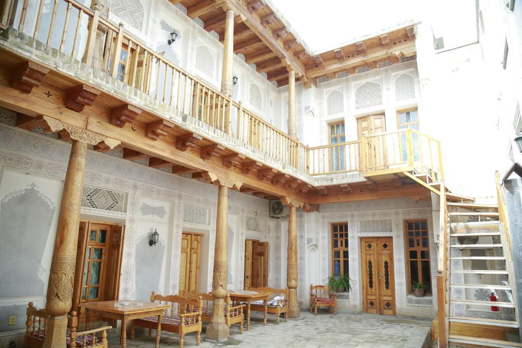 Komil Bukhara Boutique Hotel Exterior photo