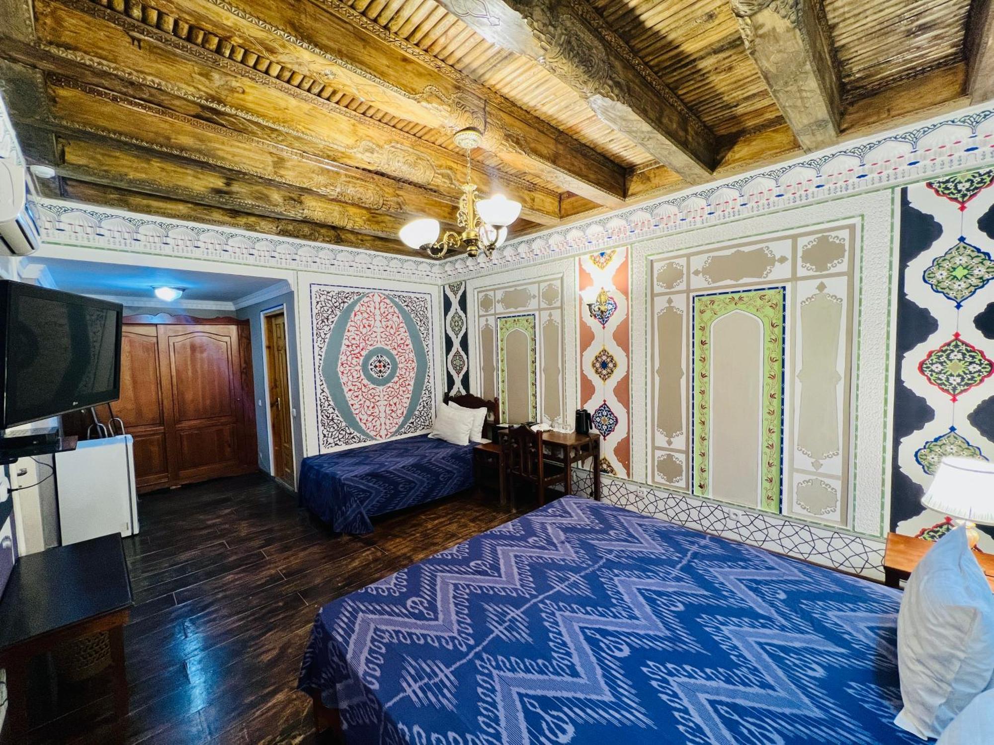 Komil Bukhara Boutique Hotel Exterior photo