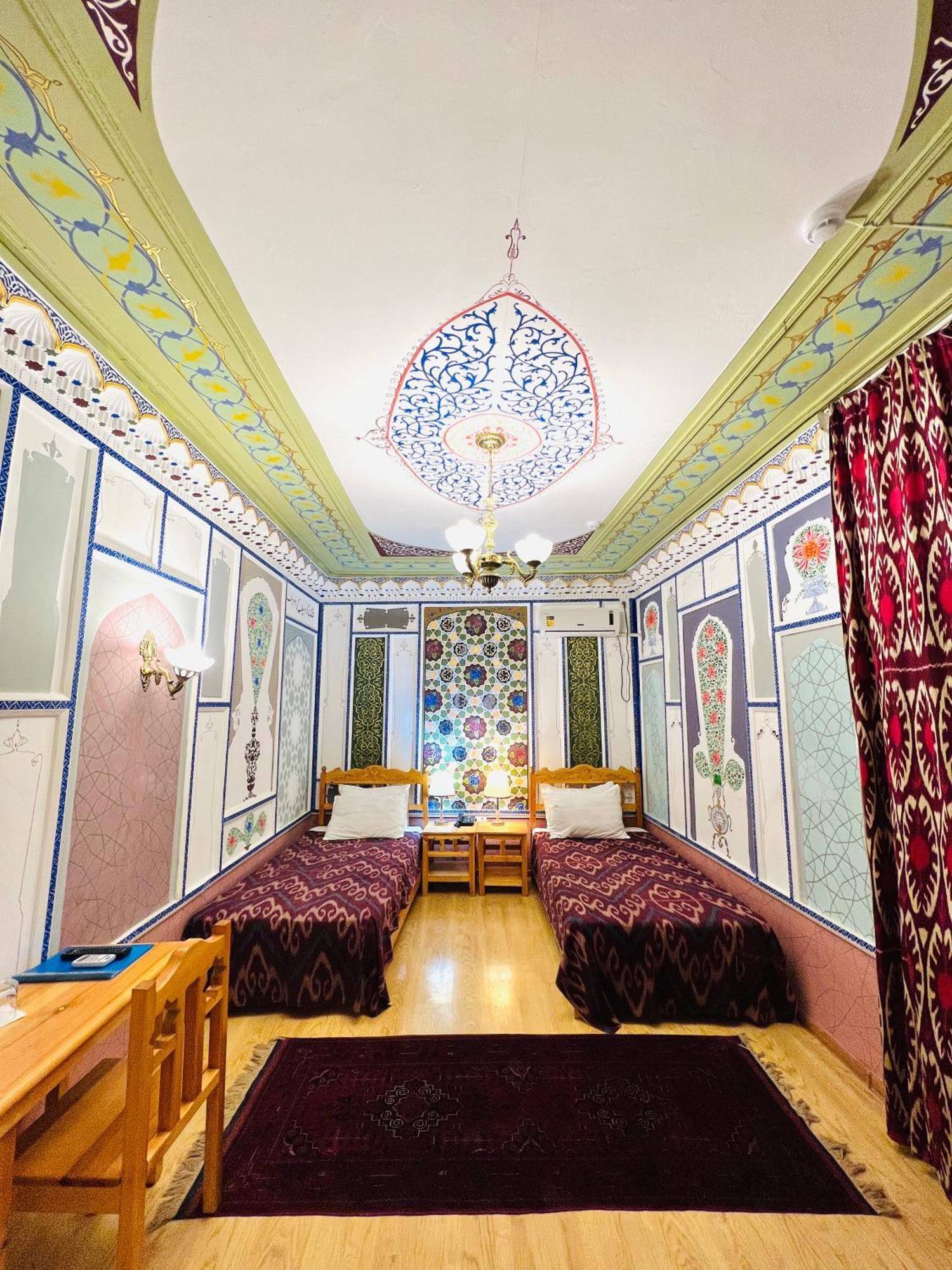 Komil Bukhara Boutique Hotel Exterior photo