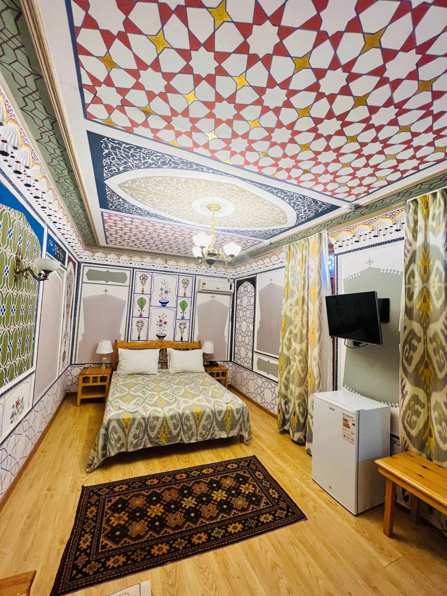 Komil Bukhara Boutique Hotel Exterior photo