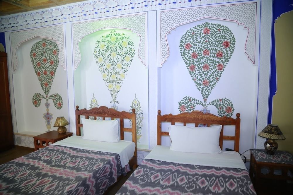 Komil Bukhara Boutique Hotel Exterior photo