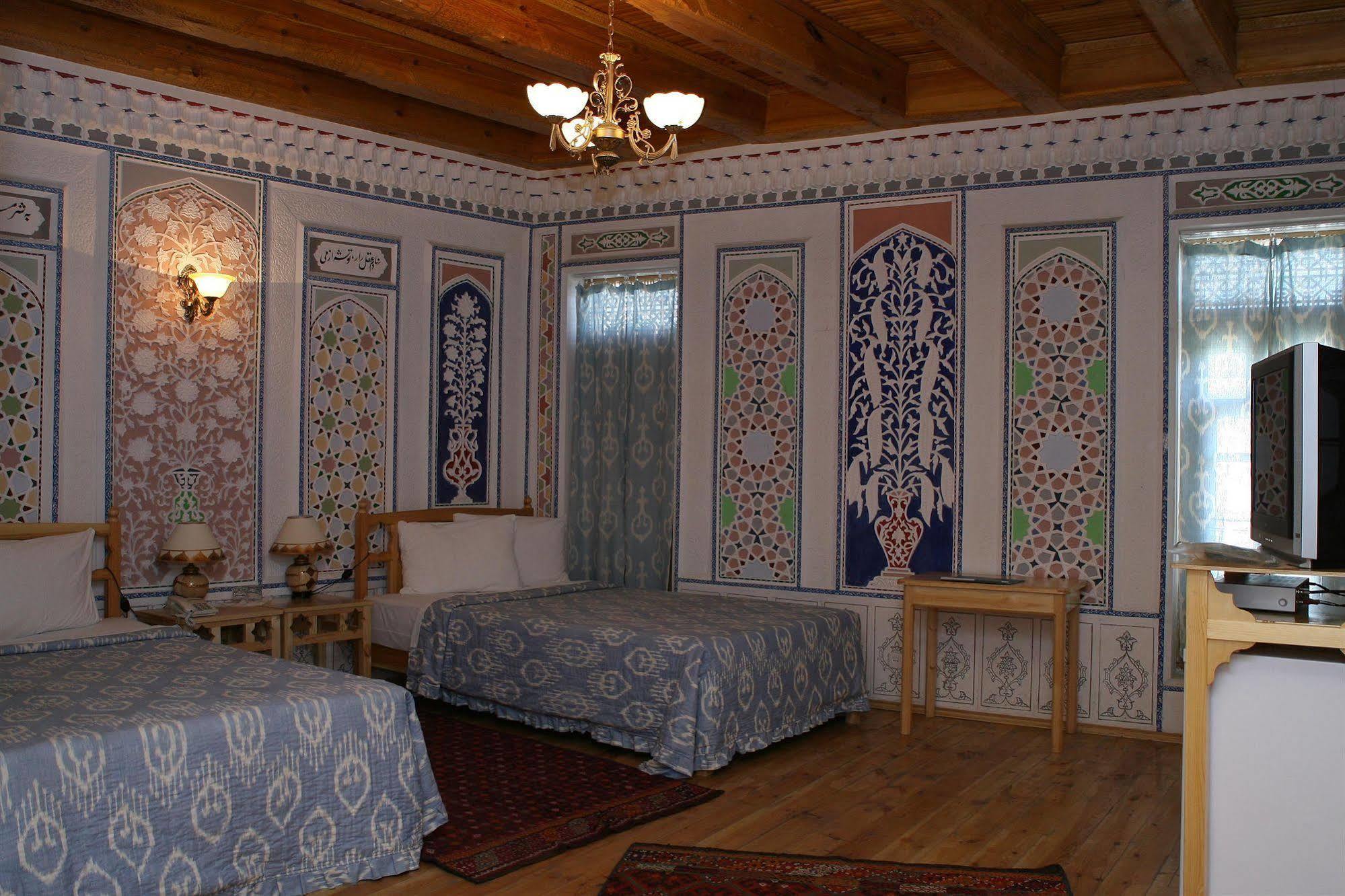 Komil Bukhara Boutique Hotel Exterior photo