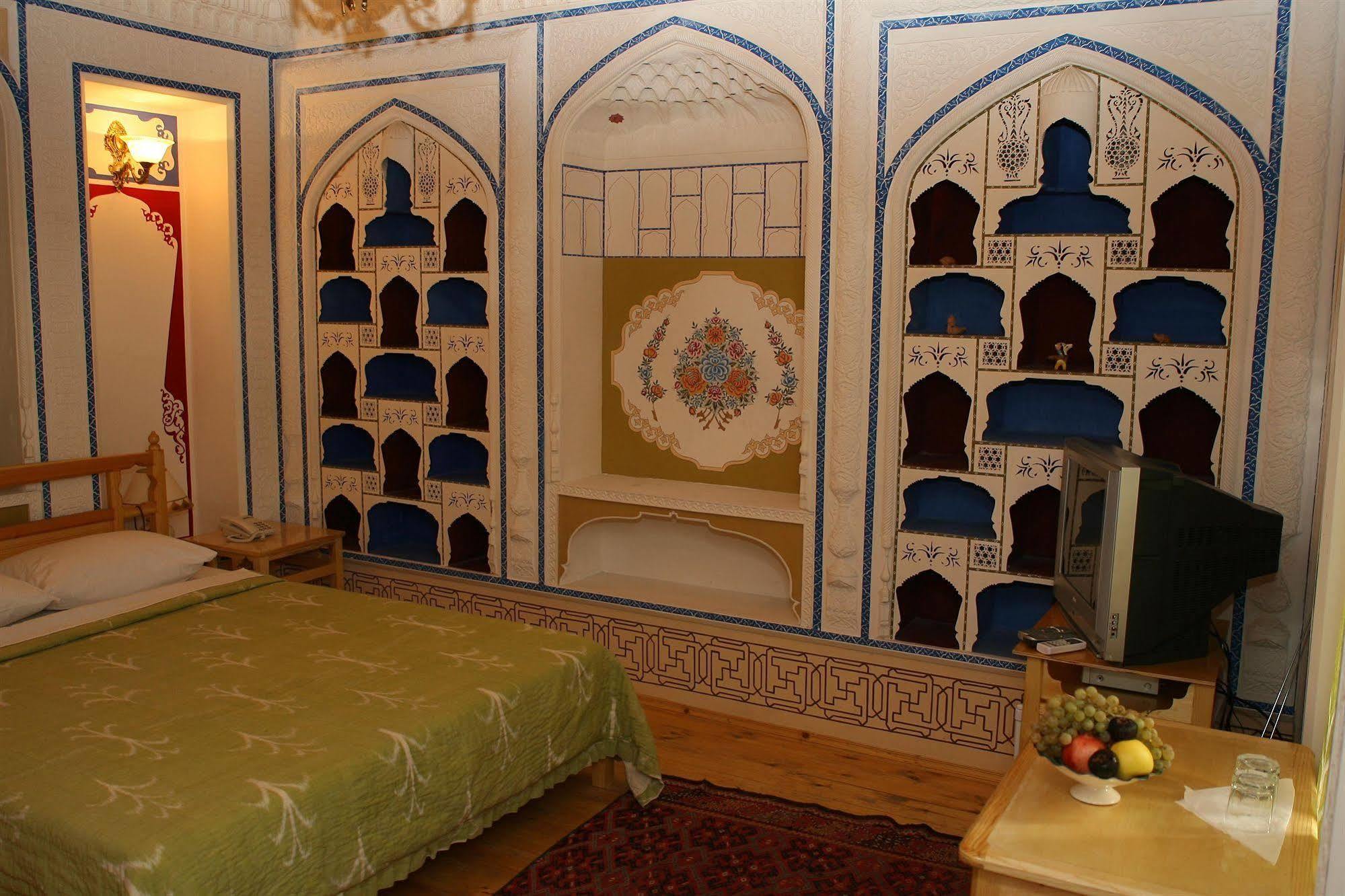 Komil Bukhara Boutique Hotel Exterior photo